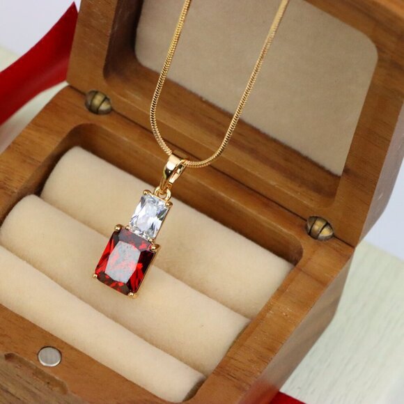 "Bold Red Pendant in Gold-Plated Setting – Luxe Statement Accent, XPPT1809 - Picture 10 of 13